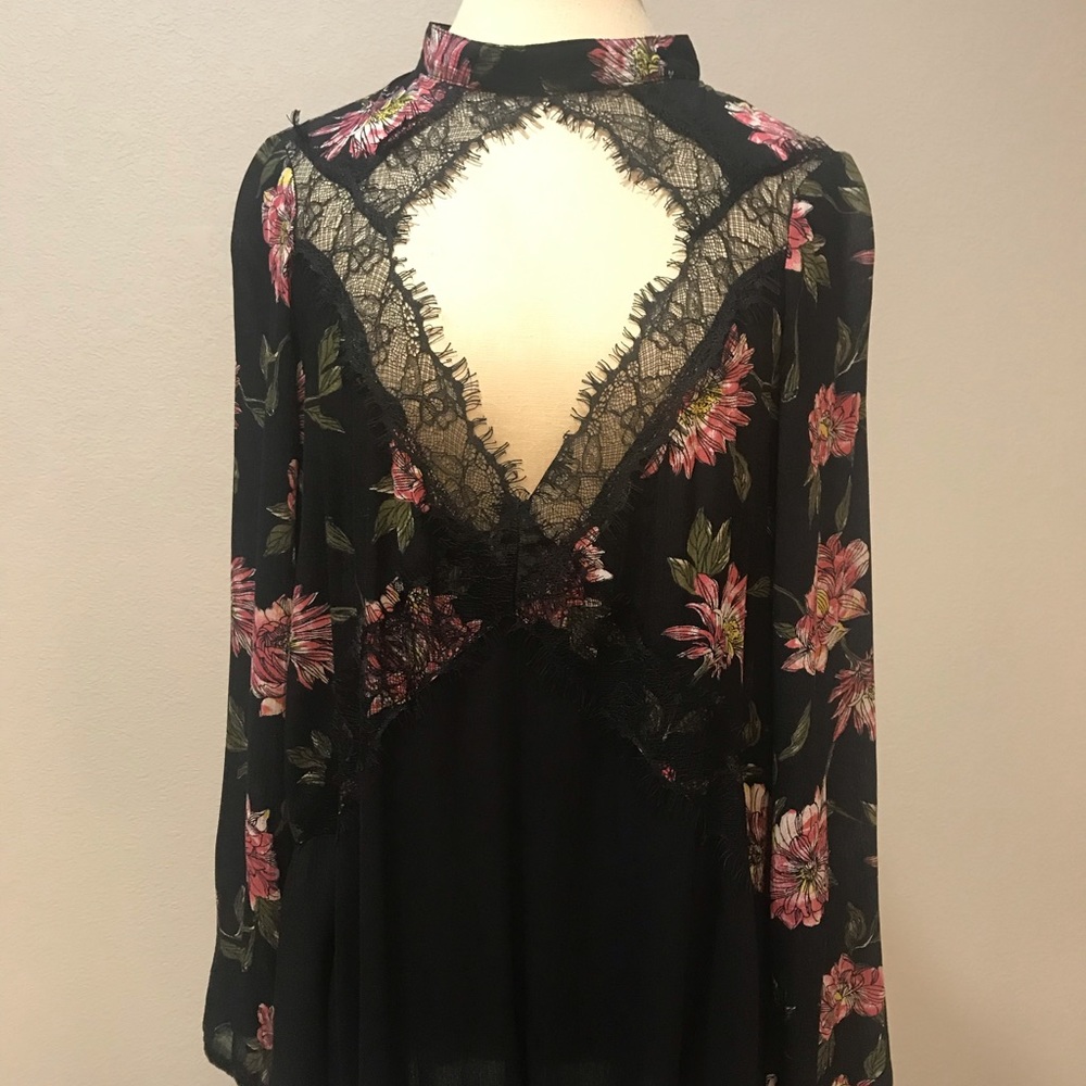 Daytrip Lightweight Romantic Blouse